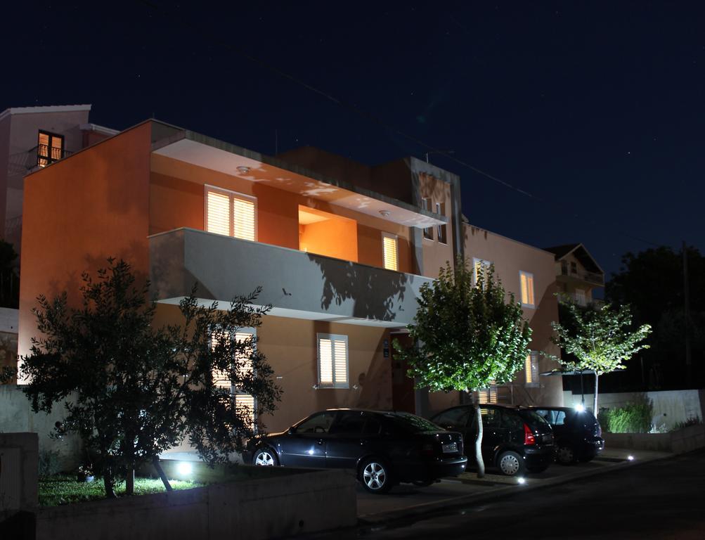 Apartment Gamma With Hydromassage Mini Pool Near Split Žrnovnica Екстериор снимка