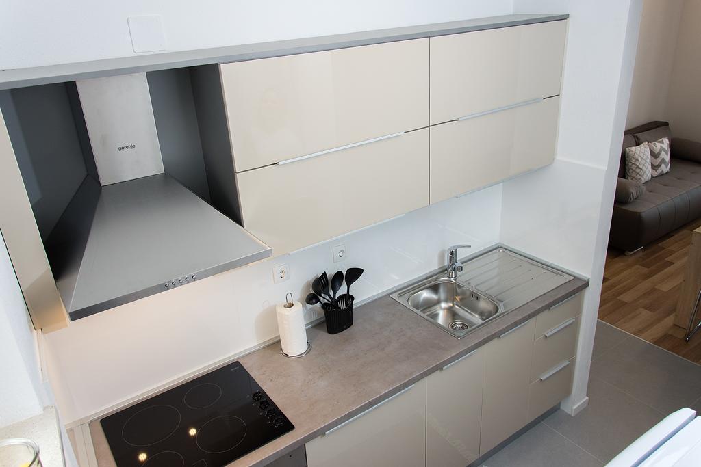 Apartment Gamma With Hydromassage Mini Pool Near Split Žrnovnica Екстериор снимка