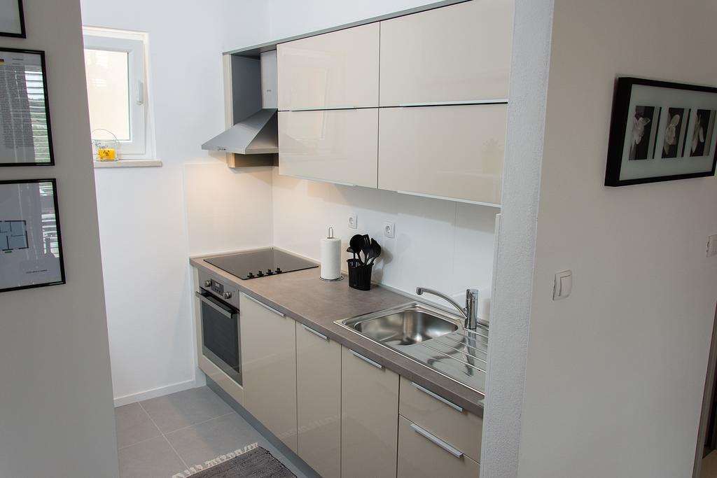 Apartment Gamma With Hydromassage Mini Pool Near Split Žrnovnica Екстериор снимка