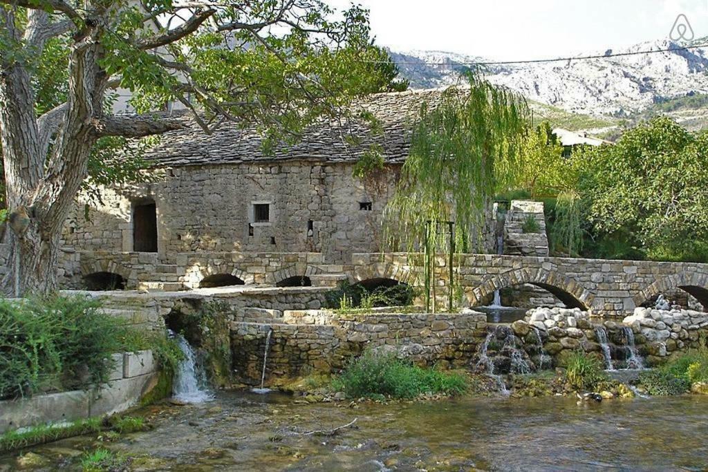 Apartment Gamma With Hydromassage Mini Pool Near Split Žrnovnica Екстериор снимка
